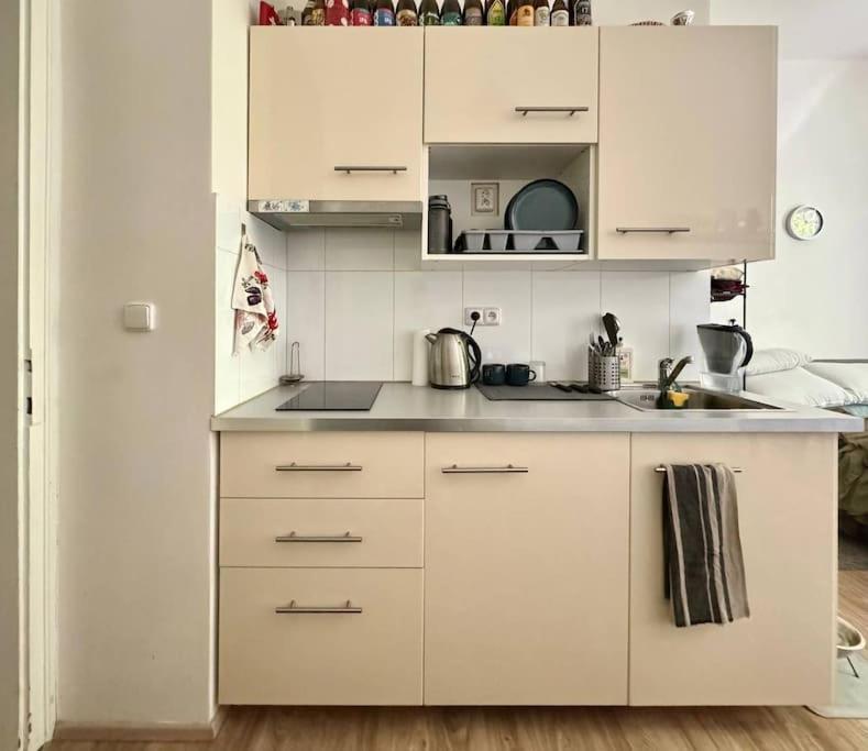 Cozy Karlin Apartment Praga Exterior foto