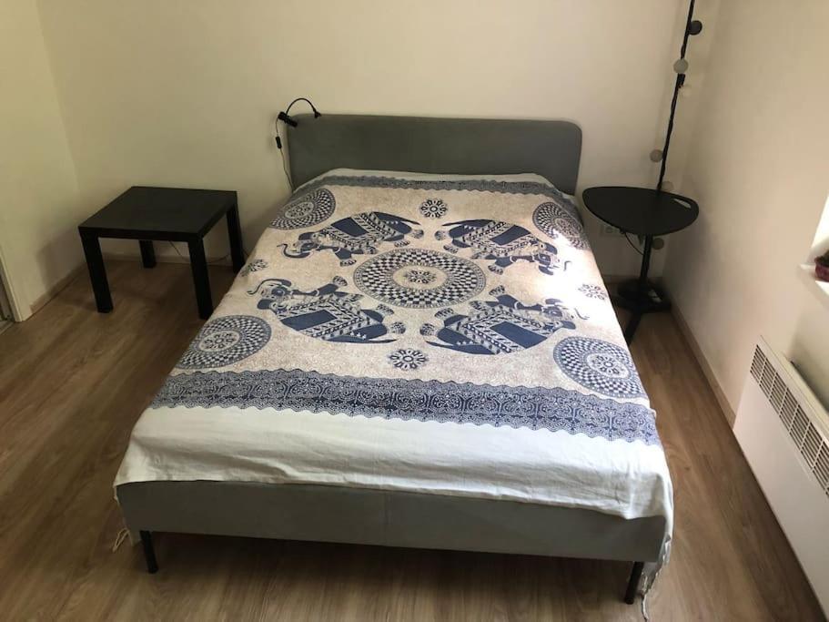 Cozy Karlin Apartment Praga Exterior foto